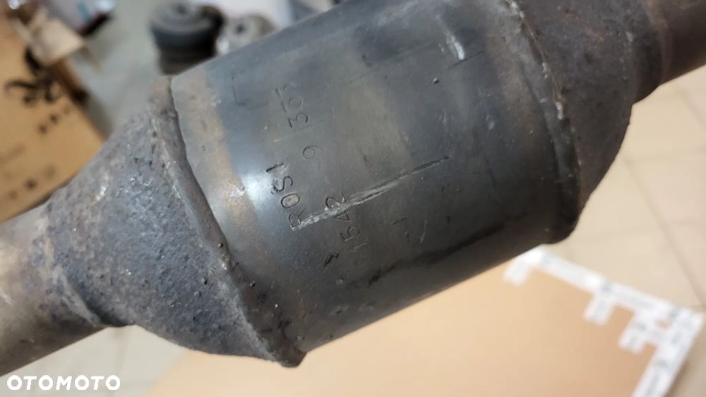 Katalizator Rura Mercedes W124 2.3E - 5