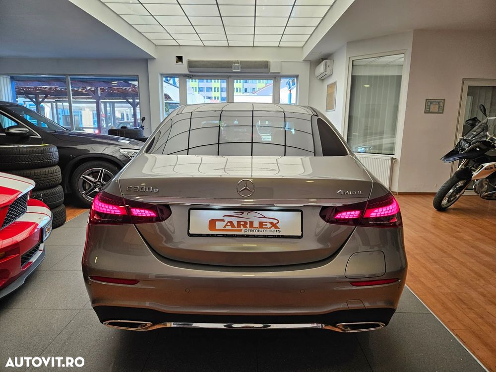 Mercedes-Benz E 300 4MATIC Aut. - 6