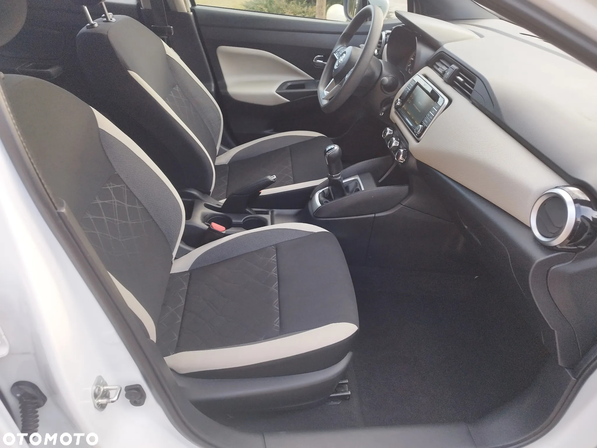 Nissan Micra - 27