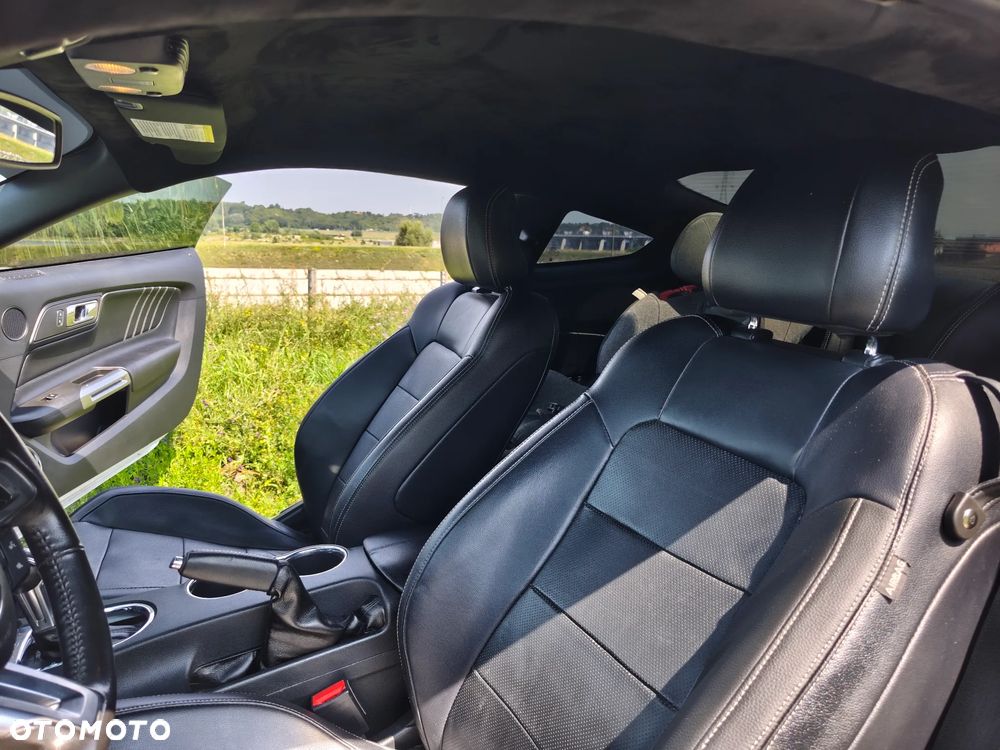 Ford Mustang 2.3 EcoBoost - 11