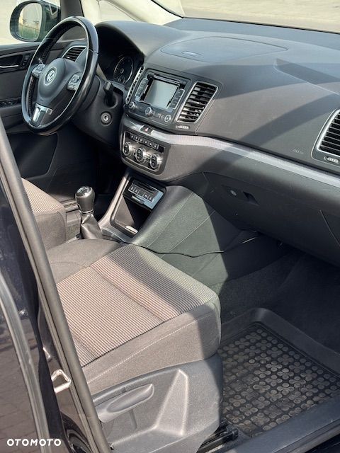 Volkswagen Sharan - 14