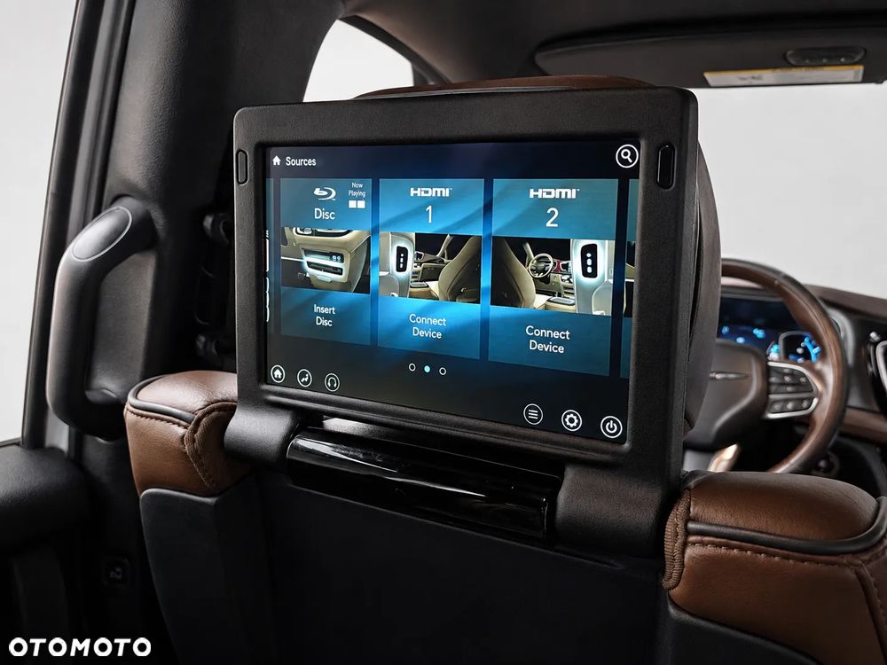 Chrysler Pacifica - 12