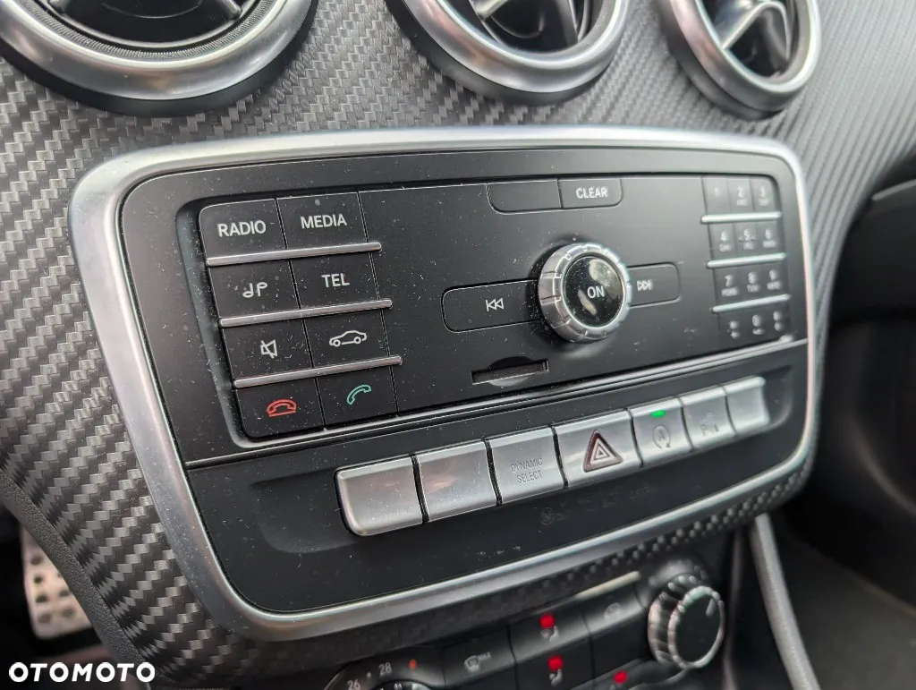 Mercedes-Benz Klasa A 180 AMG Line - 12