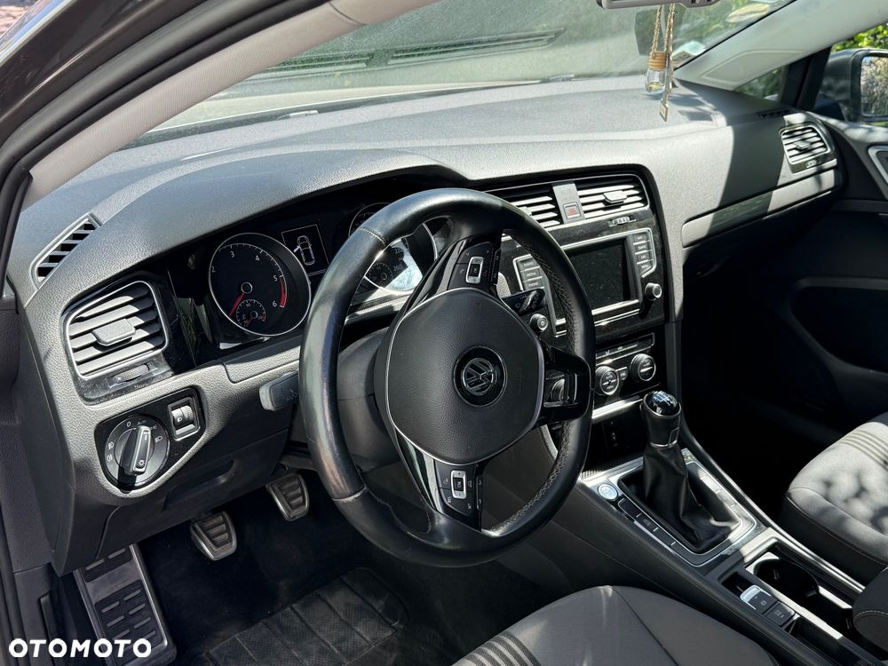 Volkswagen Golf 1.6 TDI BlueMotion Technology Allstar - 7