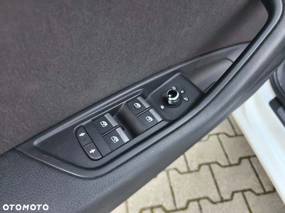 Audi A4 Avant 2.0 TDI Sport - 23