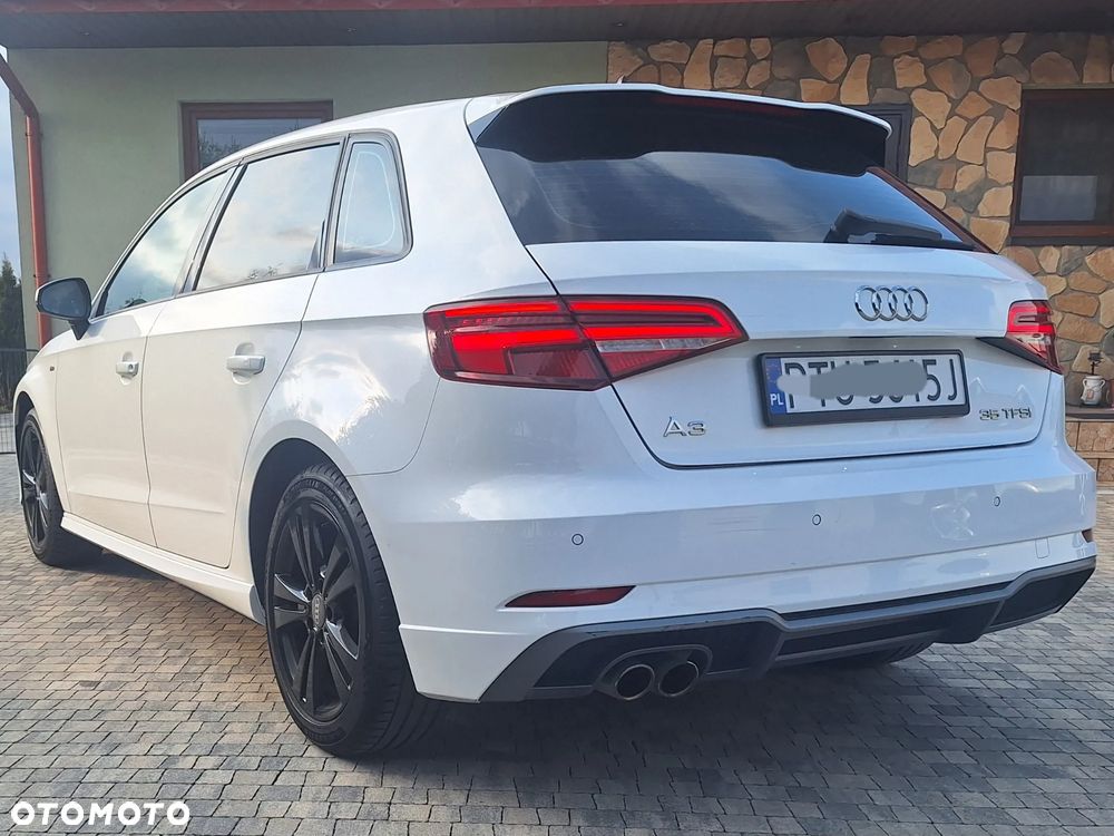 Audi A3 Sportback 35 TFSI S tronic - 4