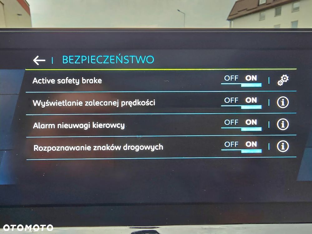 Peugeot 3008 1.6 PureTech HYbrid GT Line S&S EAT8 - 34