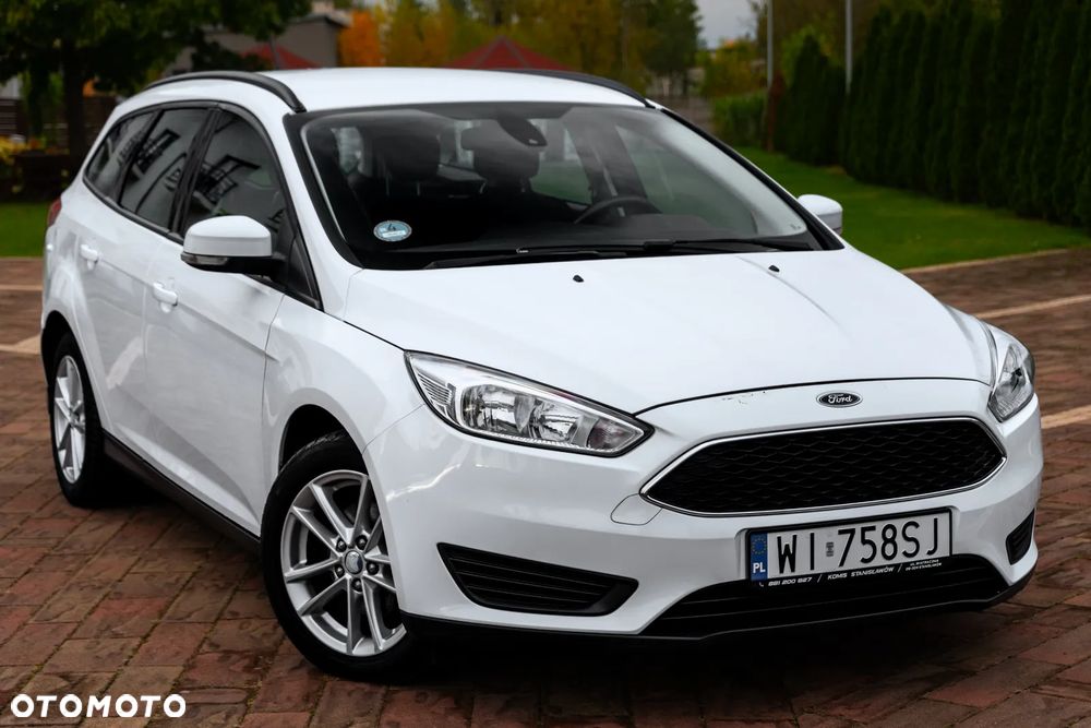 Ford Focus 1.5 TDCi DPF Start-Stopp-System Ambiente - 12