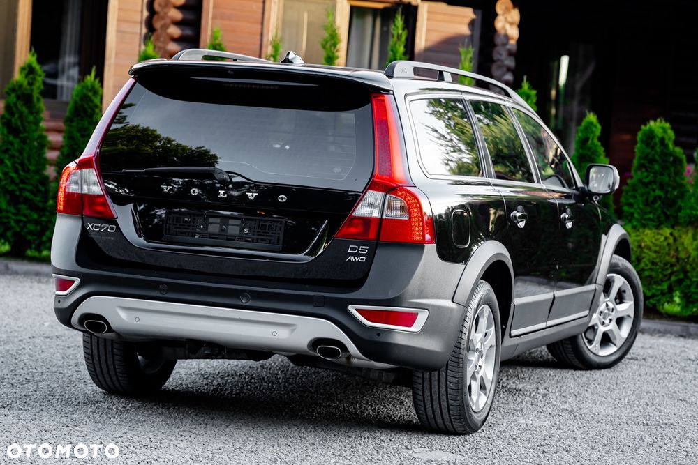 Volvo XC 70 D5 AWD Geartronic Summum - 12