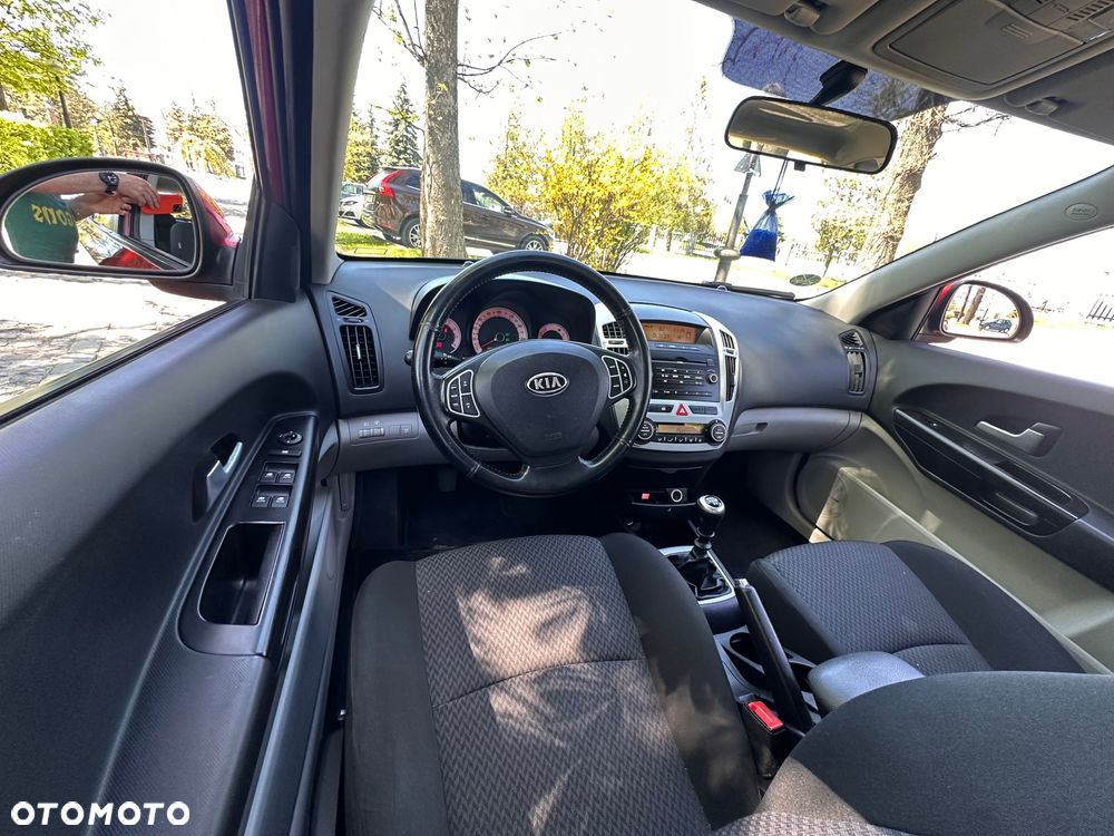 Kia Ceed 1.6 CVVT LX - 28