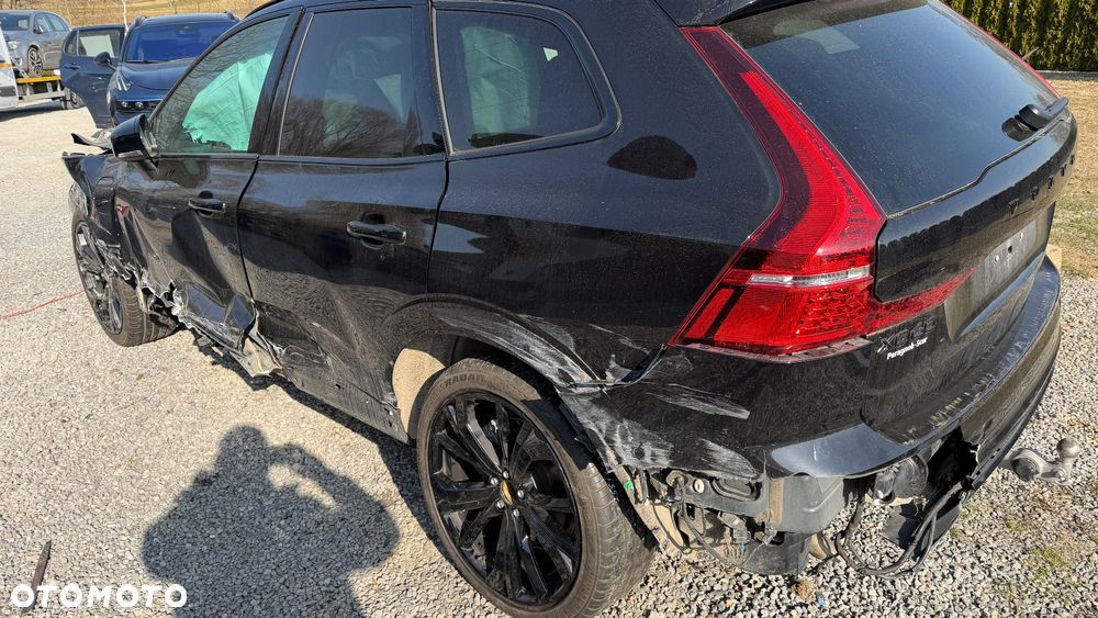 Volvo XC 60 T5 AWD R-Design - 24