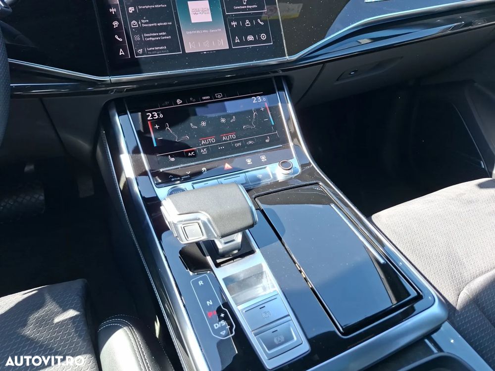 Audi Q7 55 TFSI e quattro Tiptronic PHEV S Line - 11