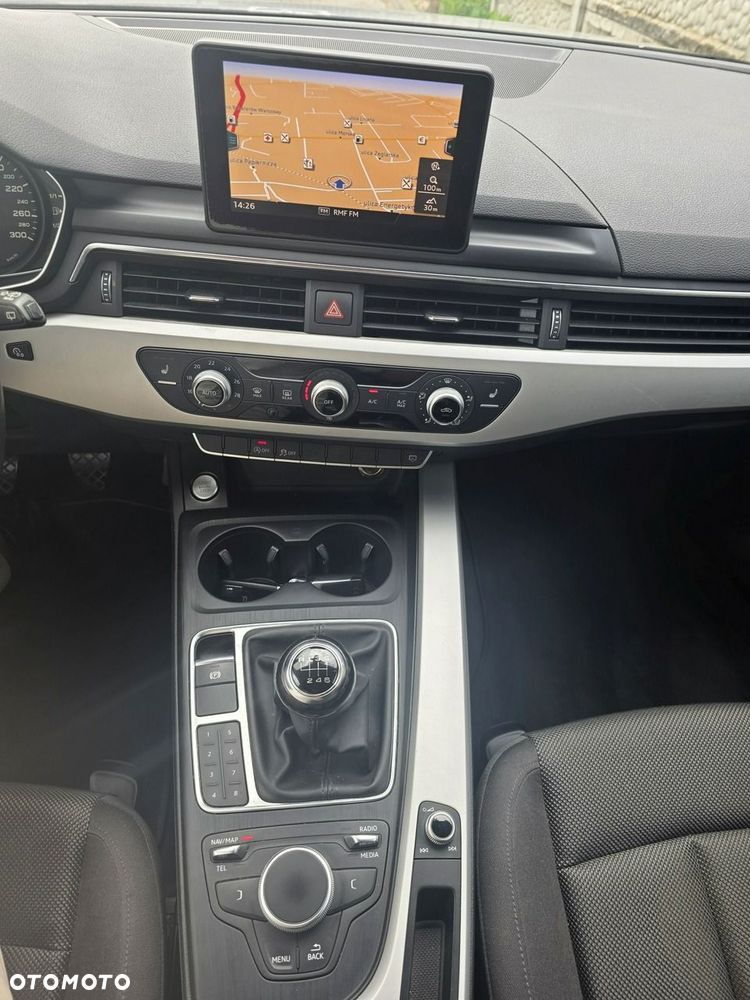 Audi A4 Avant 2.0 TDI - 20