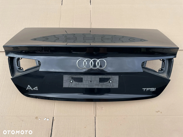 AUDI A4 B8 SEDAN LIFT KLAPA TYŁ LY9T