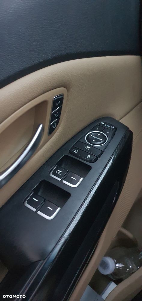 Kia Carnival 2.2 CRDi Freedom - 29