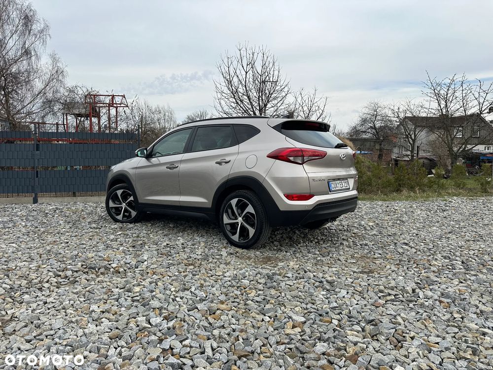 Hyundai Tucson blue 2.0 CRDi 4WD Premium - 24
