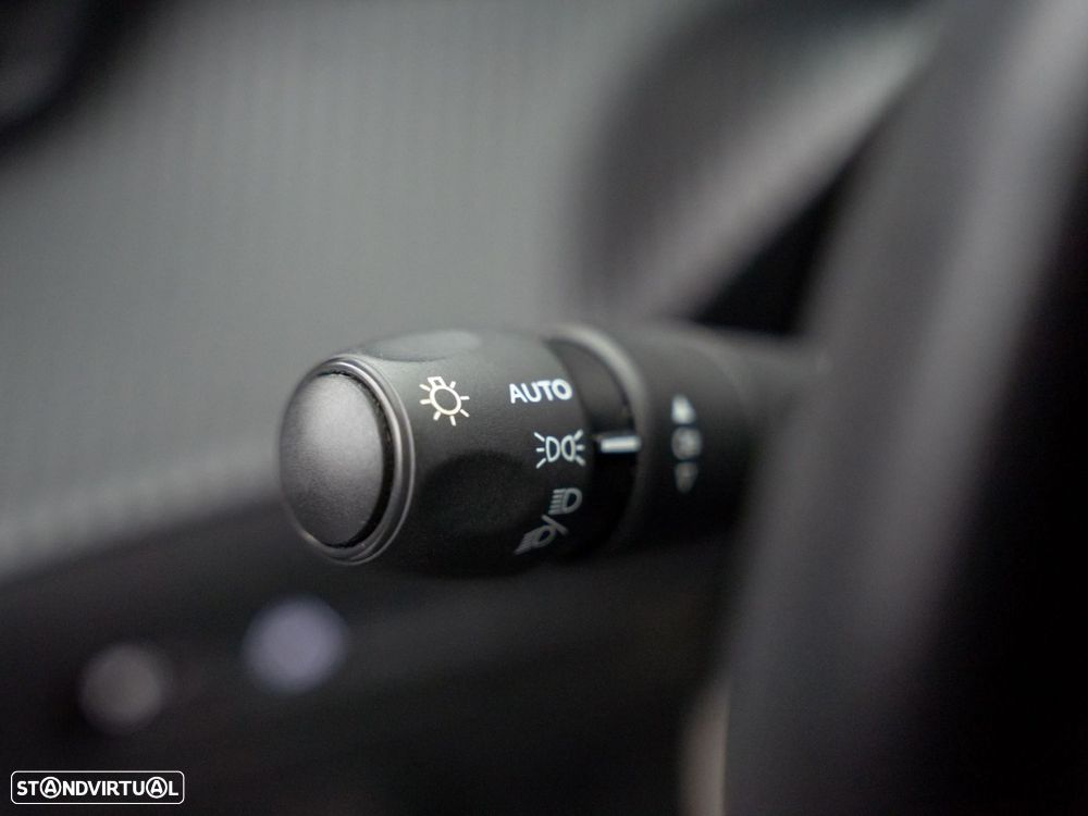 Peugeot e-208 50 kWh Active Pack - 21