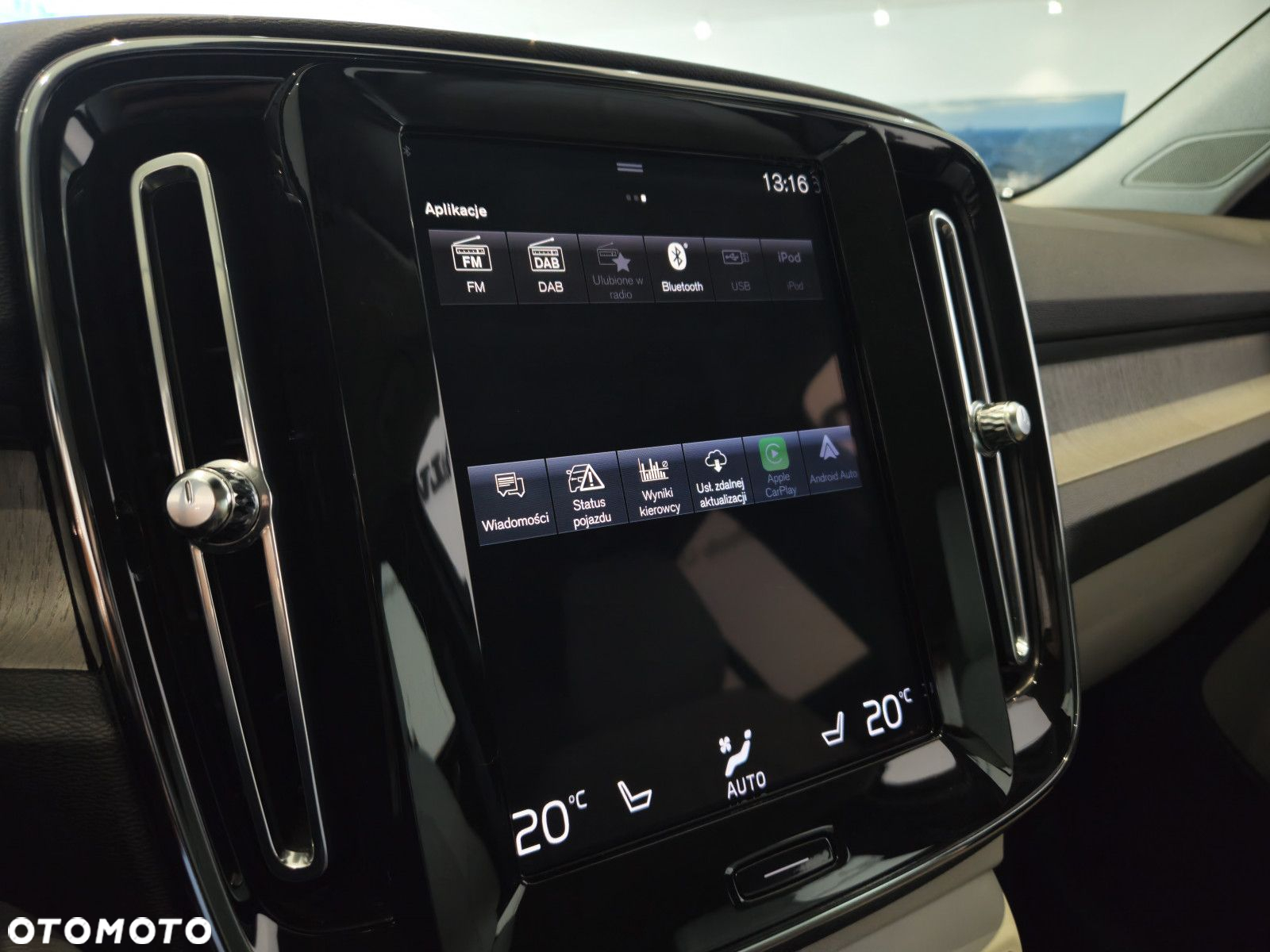 Volvo XC 40 - 22