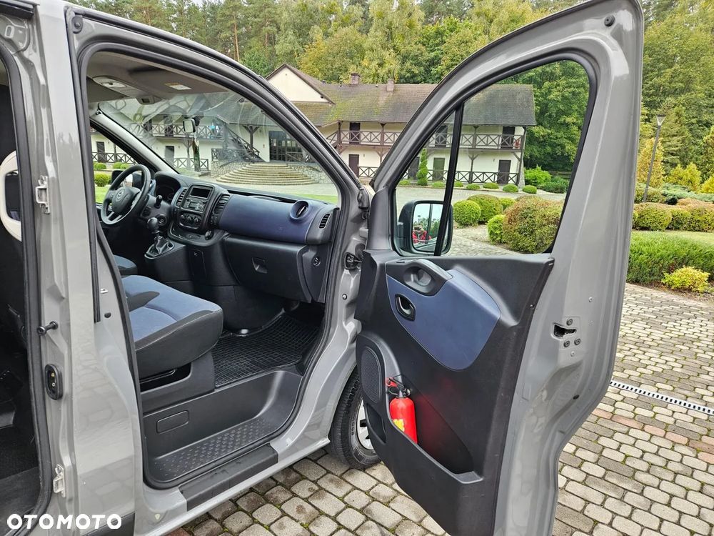 Opel Vivaro - 18