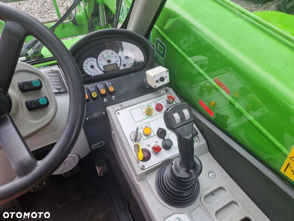 Merlo P25.6 - 10