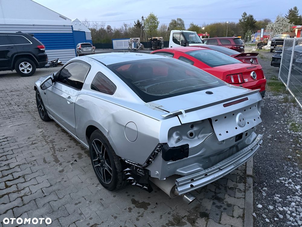 Ford Mustang 3.7 V6 - 8