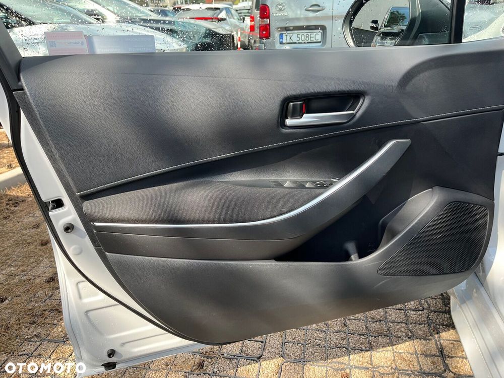 Toyota Corolla - 22