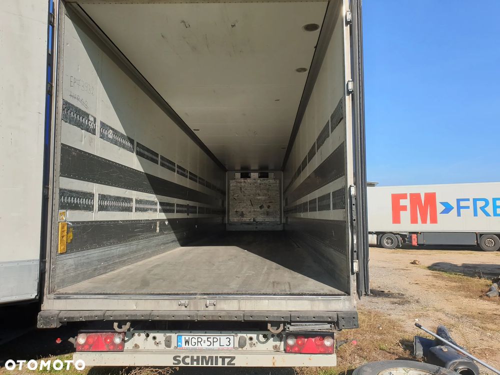 Schmitz Cargobull SKO 24 - 2