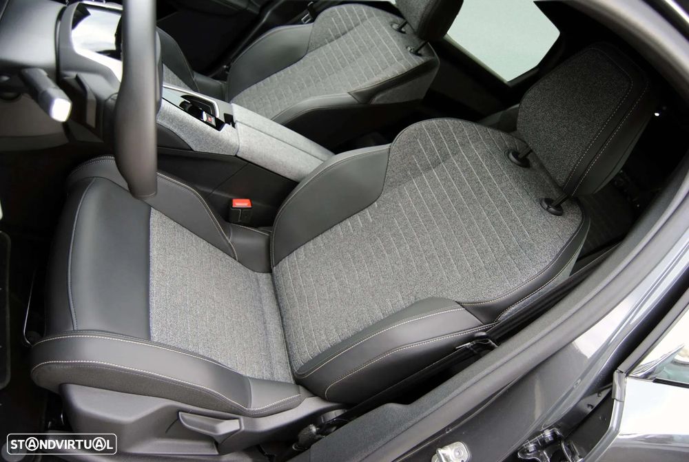 Peugeot 5008 1.2 Hybrid Allure e-DCS6 - 22