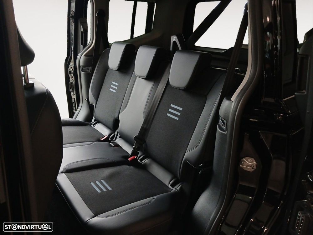 Ford Tourneo Courier 1.0 EcoBoost Active DCT - 13