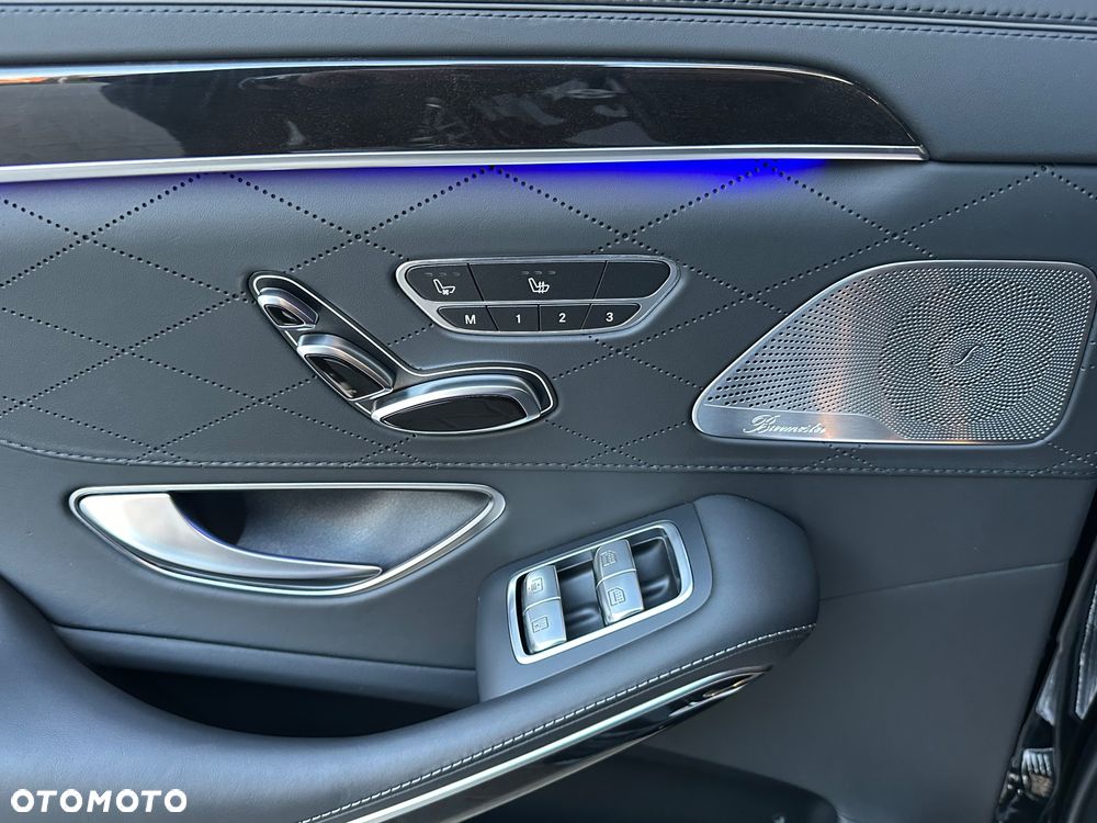 Mercedes-Benz Klasa S 560 4-Matic L 9G-TRONIC - 32