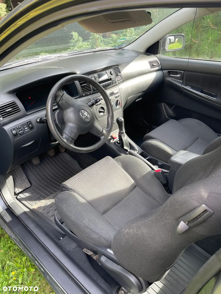 Toyota Corolla 1.4 VVT-i Base - 2