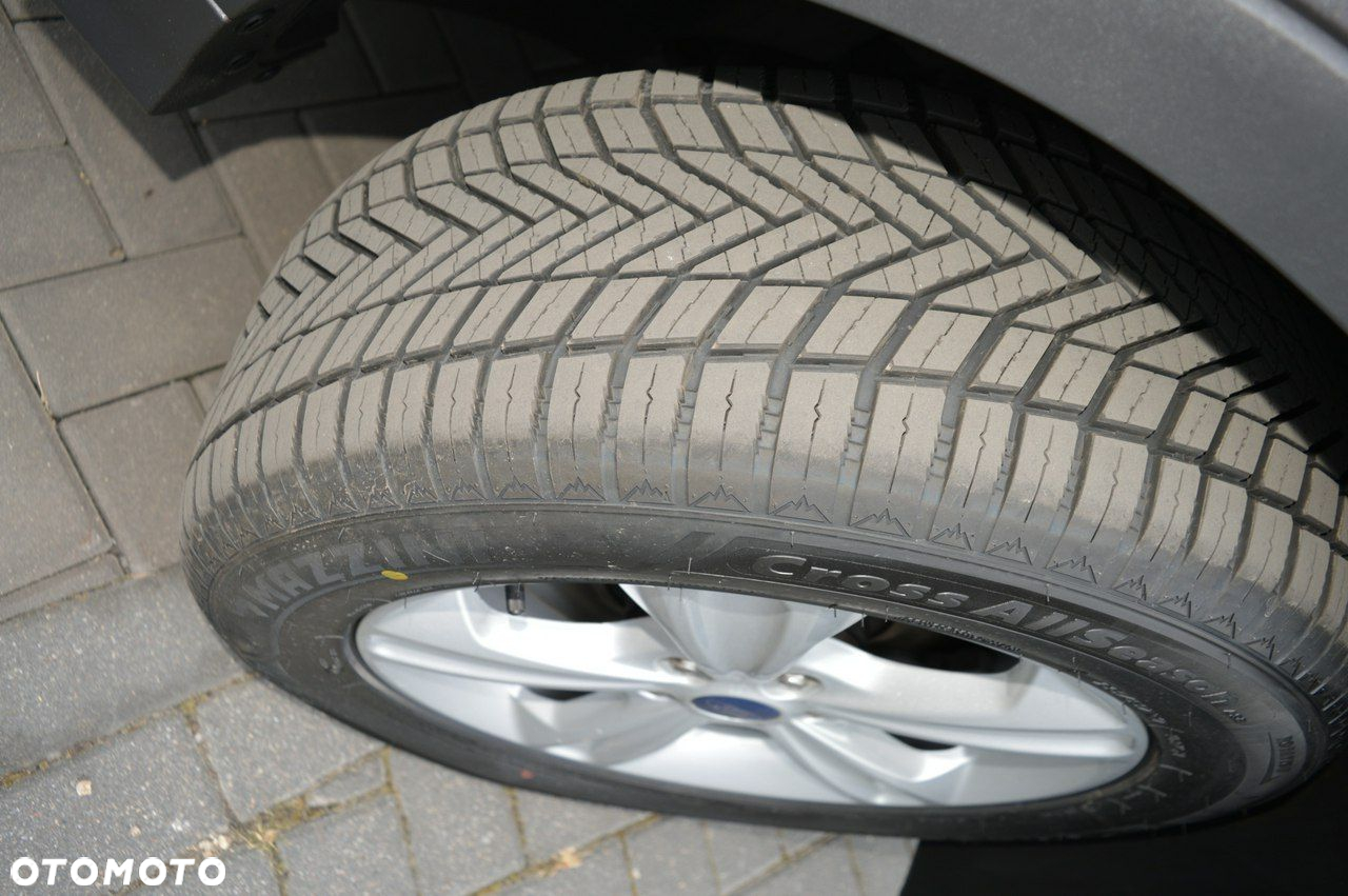 Ford Kuga - 5