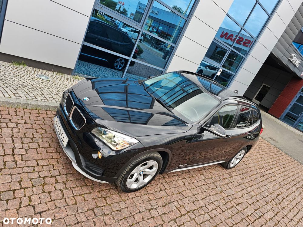 BMW X1 sDrive18d xLine - 33