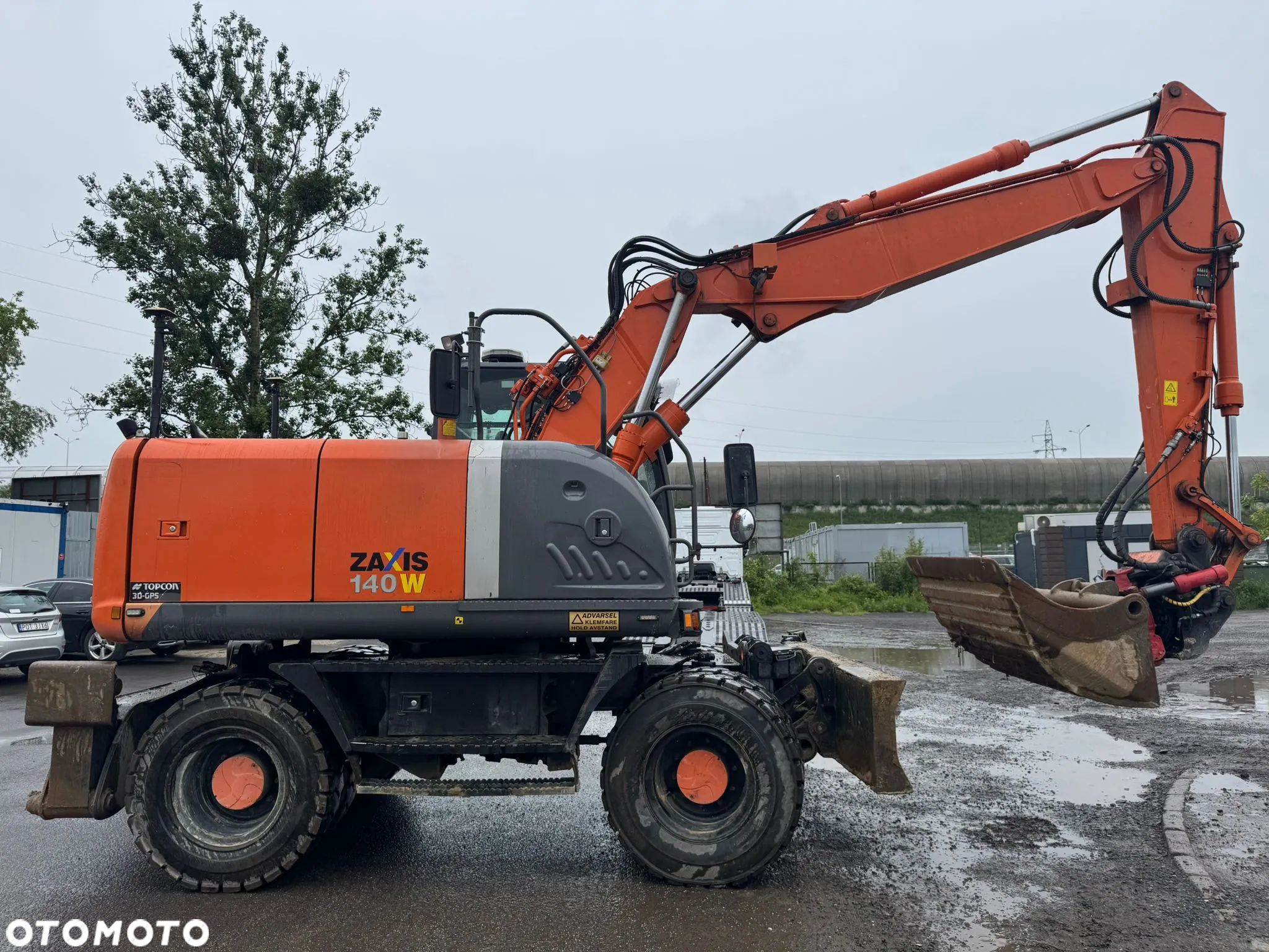 Hitachi ZX140 - 1
