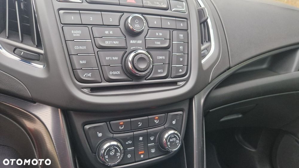 Opel Zafira - 12