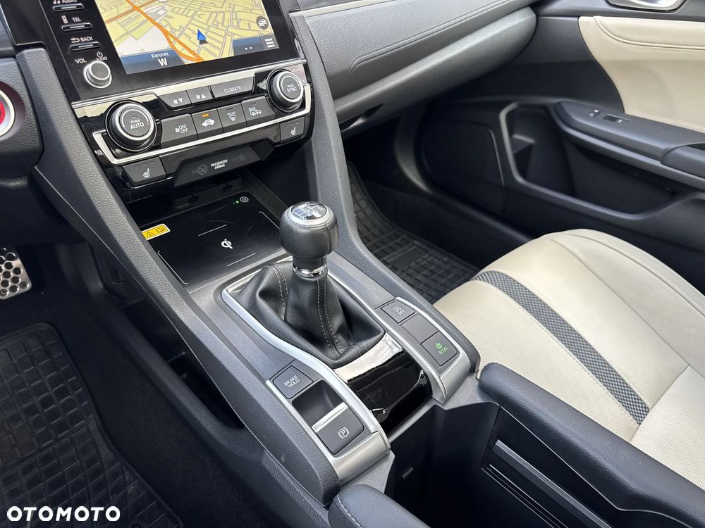 Honda Civic 1.5 T Executive - 12