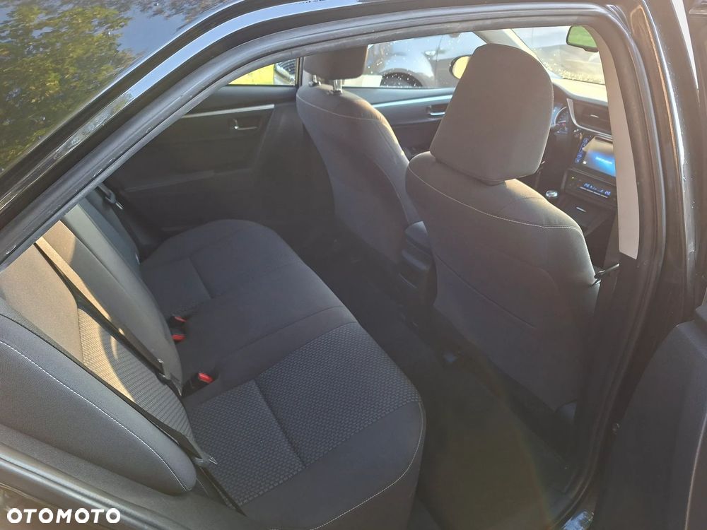 Toyota Corolla 1.6 Comfort - 13