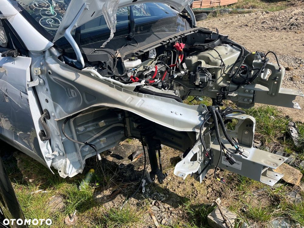ĆWIARTKA PRAWY PRZÓD TESLA Y PPSW - 1