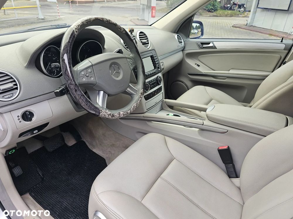 Mercedes-Benz GL - 19