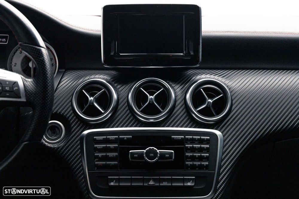 Mercedes-Benz A 180 CDi BE AMG Line - 18