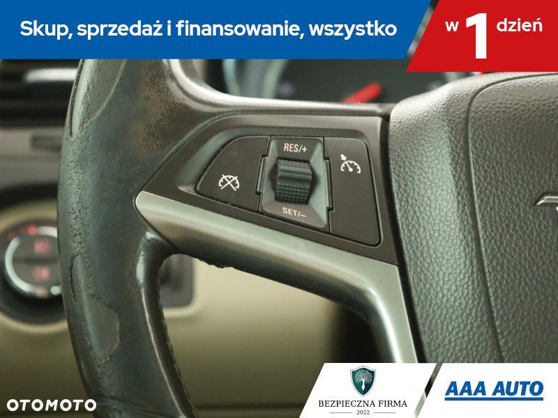 Opel Insignia - 18