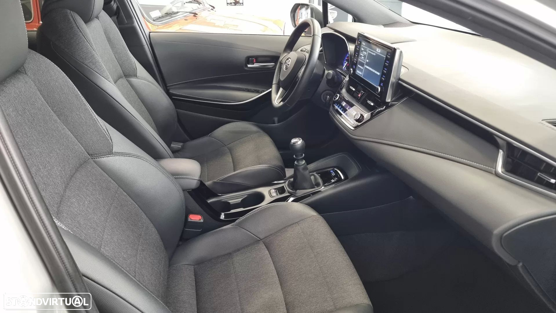 Toyota Corolla 1.2T Comfort+P.Sport - 28