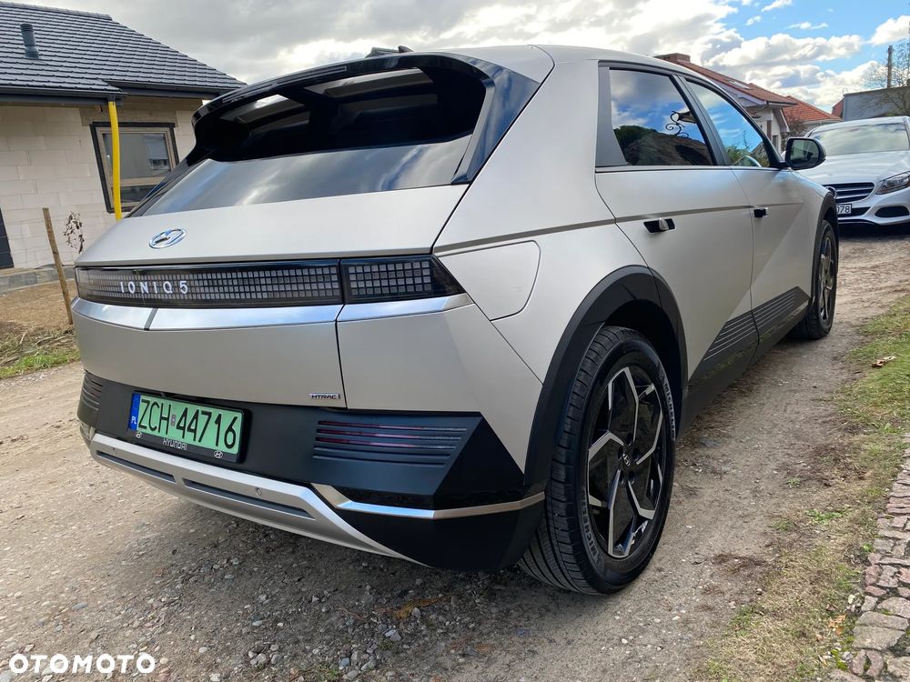 Hyundai IONIQ 5 77,4 kWh 4WD Dynamiq - 24