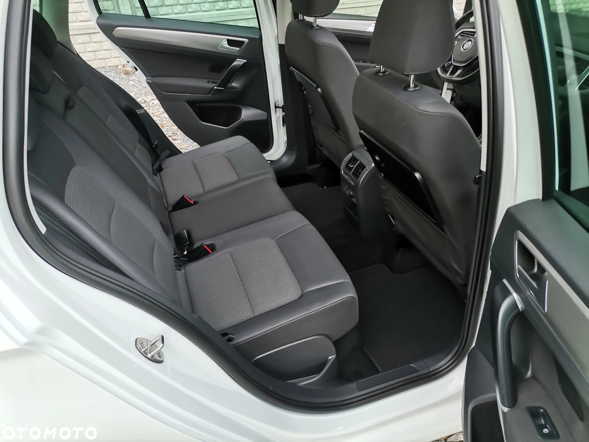 Volkswagen Golf 1.6 BlueTDI Comfortline - 6