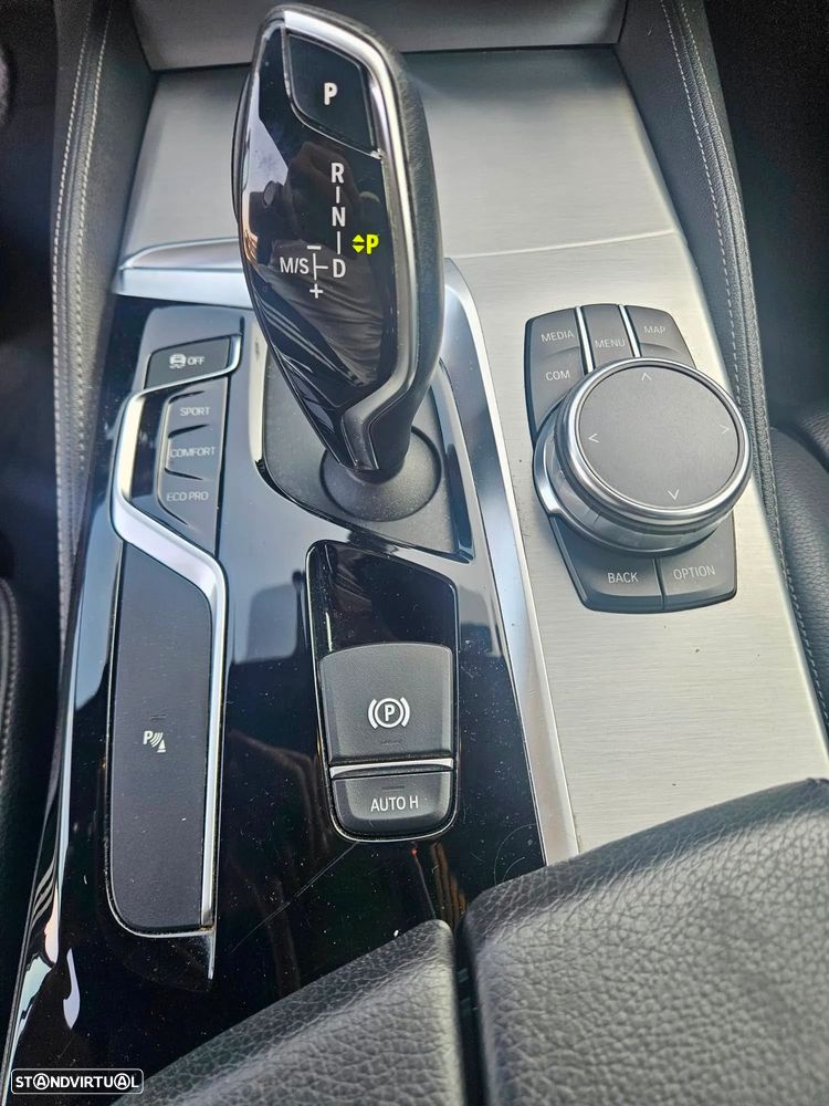 BMW 520 d Line Luxury Auto - 6