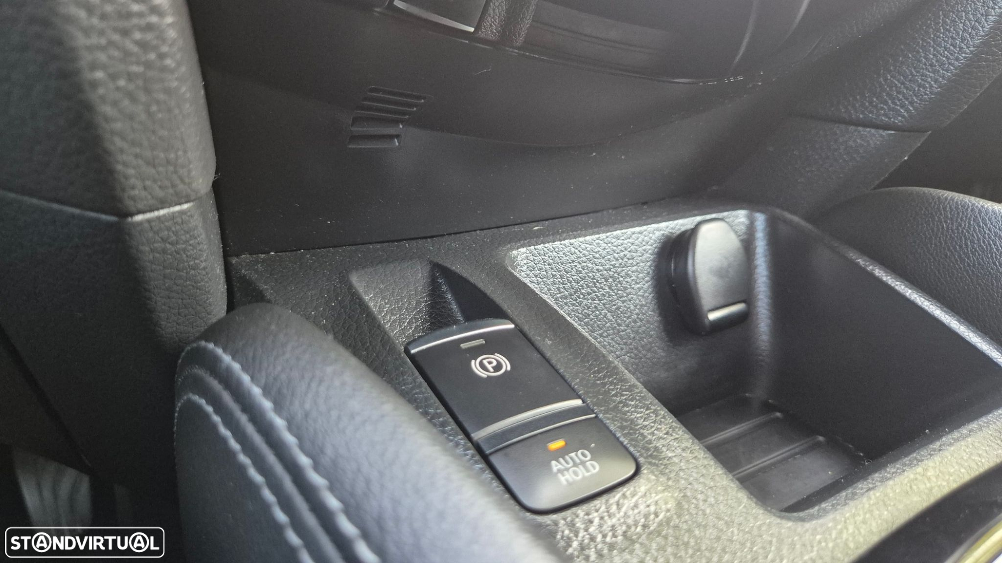 Nissan Qashqai 1.2 DIG-T N-Connecta 18 - 32