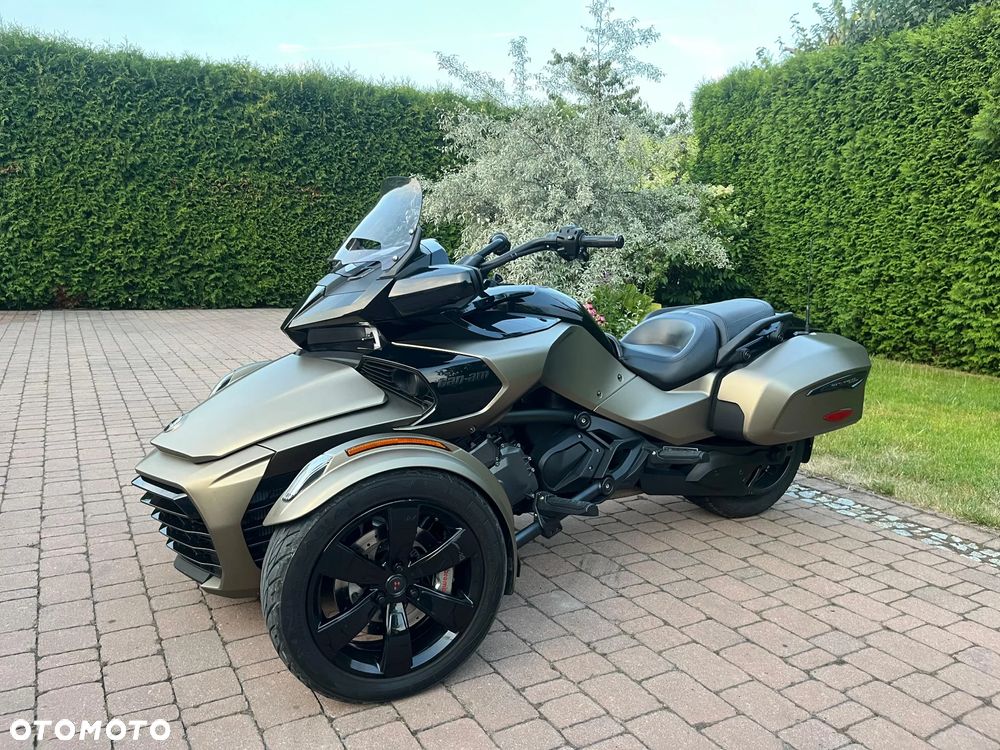 Can-Am Spyder - 3