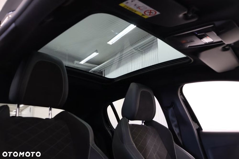 Peugeot 208 50kWh GT - 9