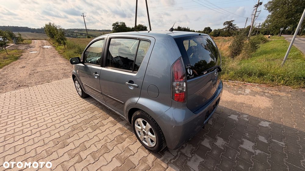 Daihatsu Sirion - 20