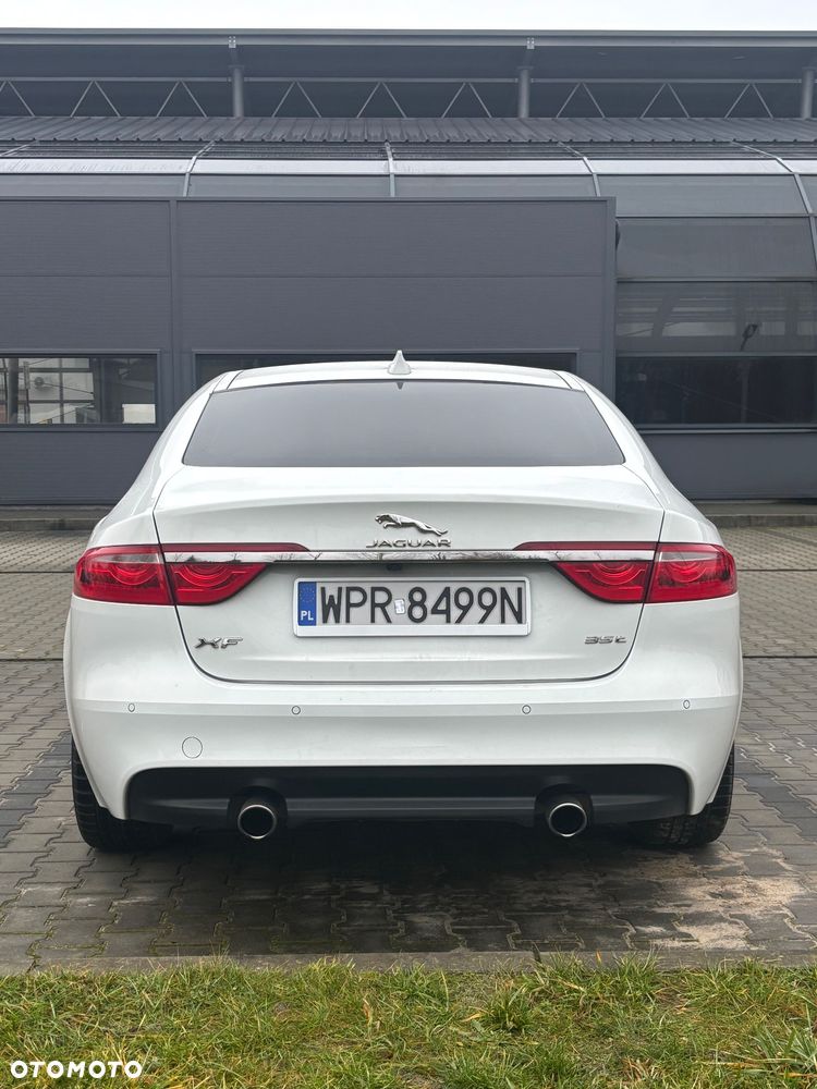 Jaguar XF 35t Prestige - 5